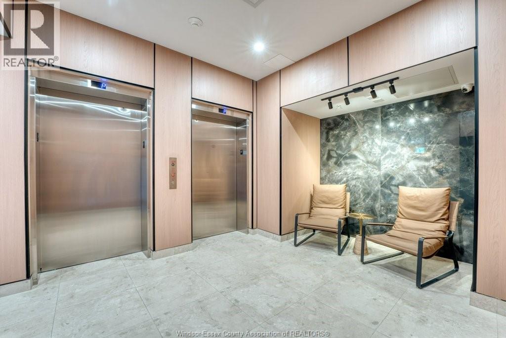 #215 4300 Laurier PARKWAY - 38
