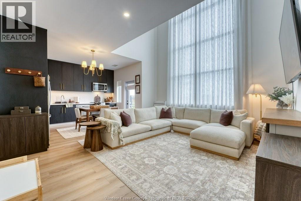 #215 4300 Laurier PARKWAY - 6