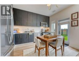 Kitchen - 4300 Laurier Parkway Unit# 215, Lasalle, ON N9H0R1 Photo 11