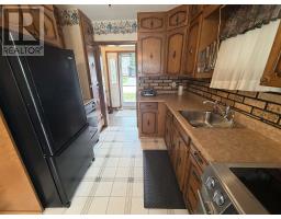 22 Birch Rd, Elliot Lake, ON P5A2E2 Photo 12