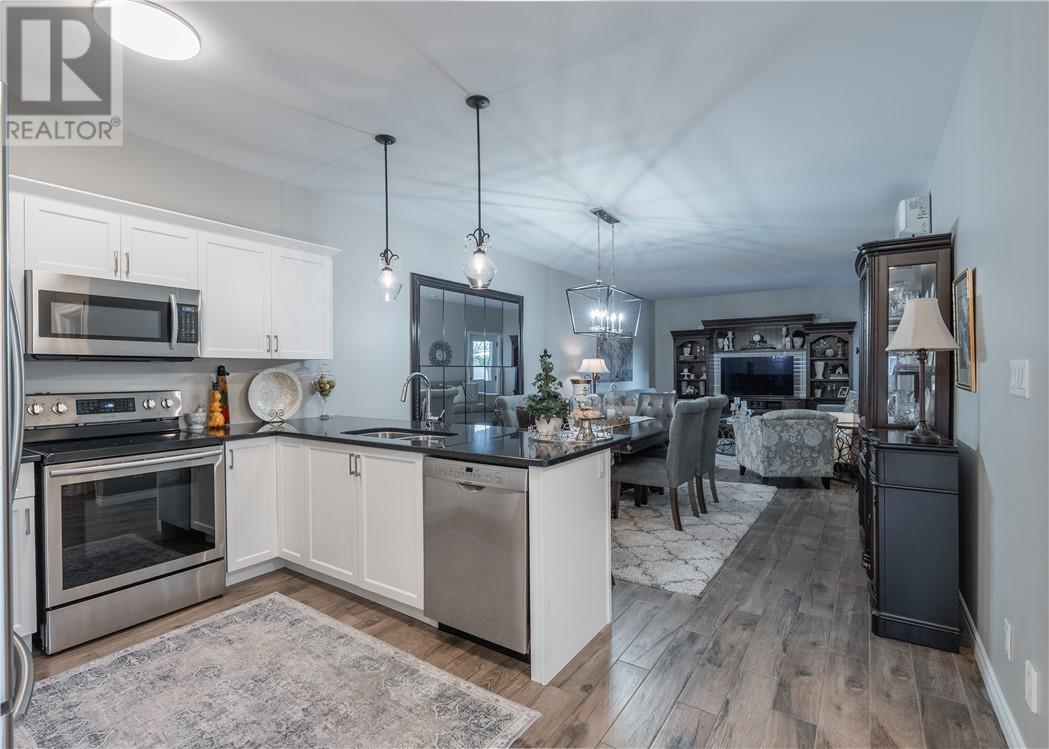 2512 Parkview Drive Unit# B3 - Image 9