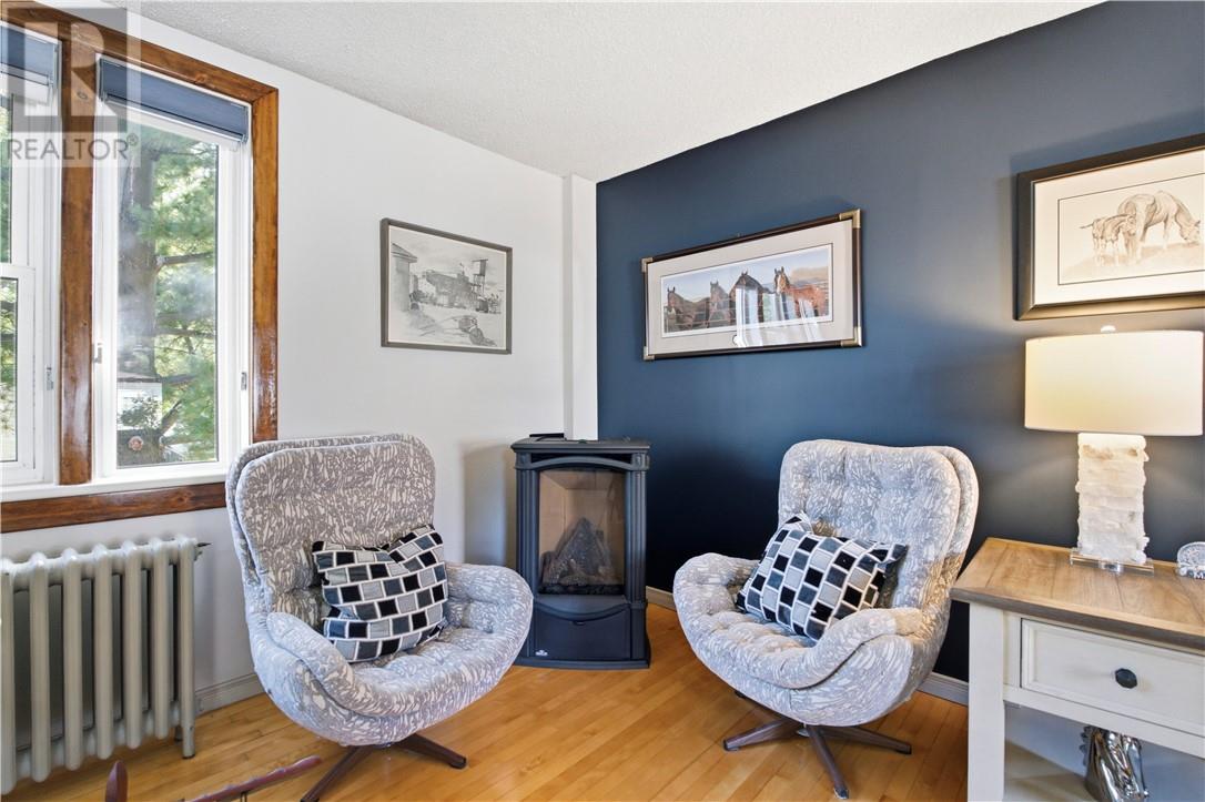 29 Evans Road - 10
