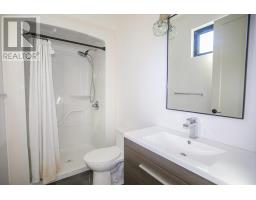 937 Sunnyside Beach Rd, Sault Ste  Marie, ON P6A6K4 Photo 32
