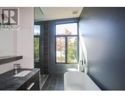 937 Sunnyside Beach Rd, Sault Ste  Marie, ON P6A6K4 Photo 40