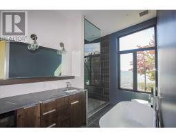 937 Sunnyside Beach Rd, Sault Ste  Marie, ON P6A6K4 Photo 42