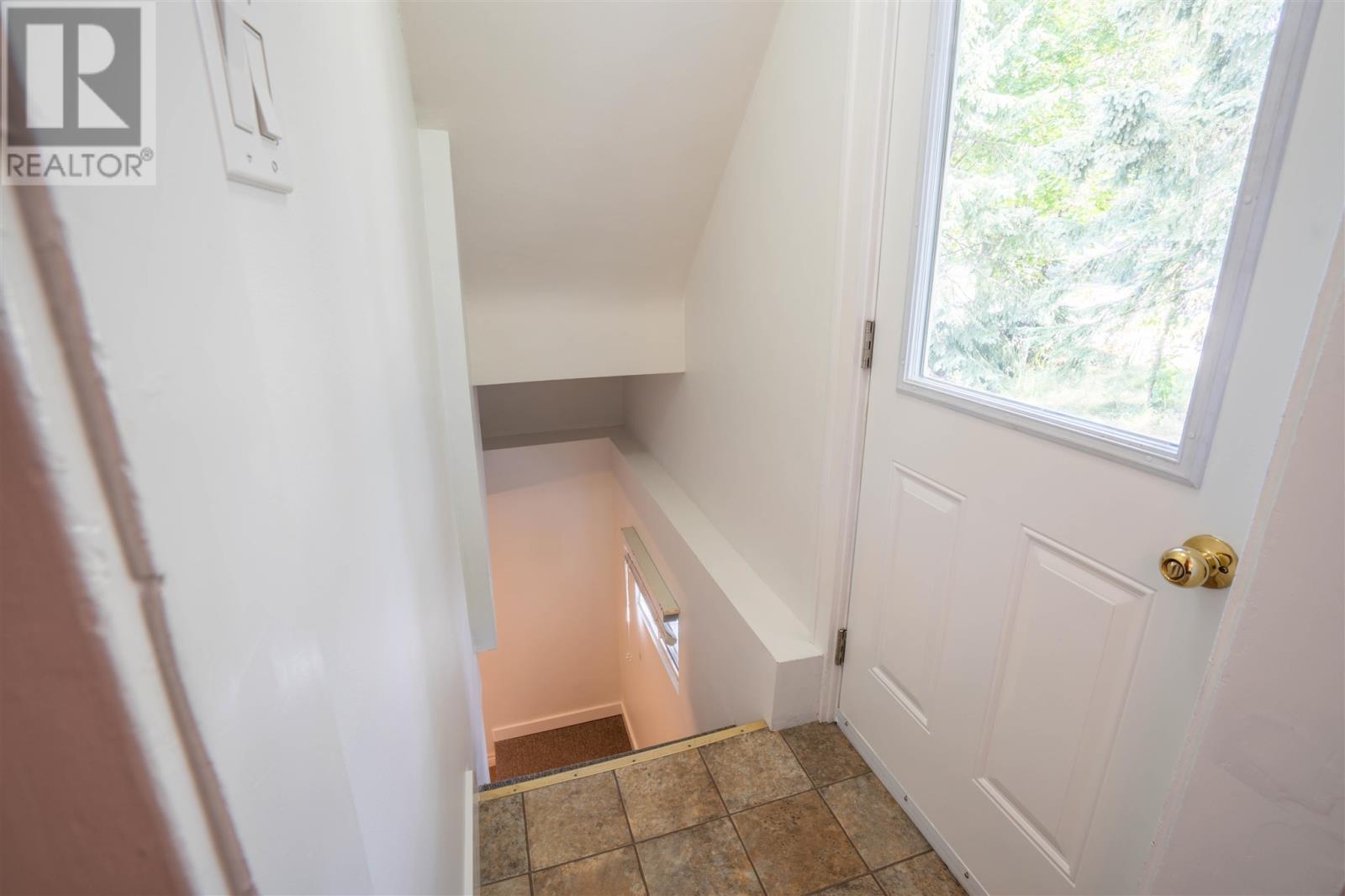 35 Bellevue AVE - 19