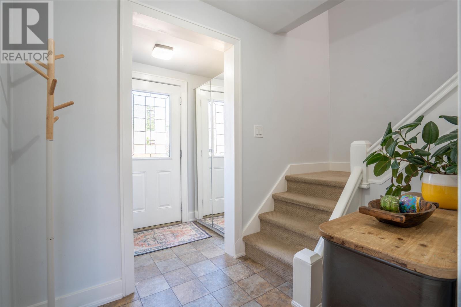35 Bellevue AVE - Image 4