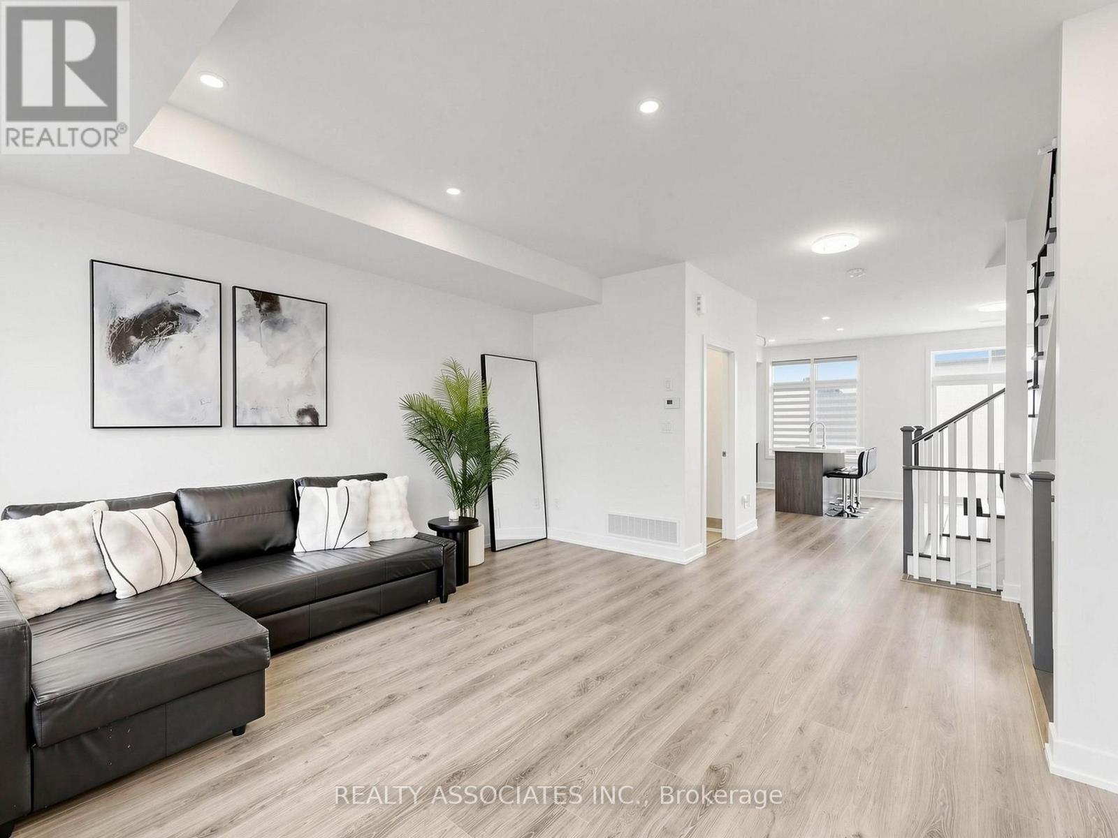 14 BAKER HILL BOULEVARD - 7