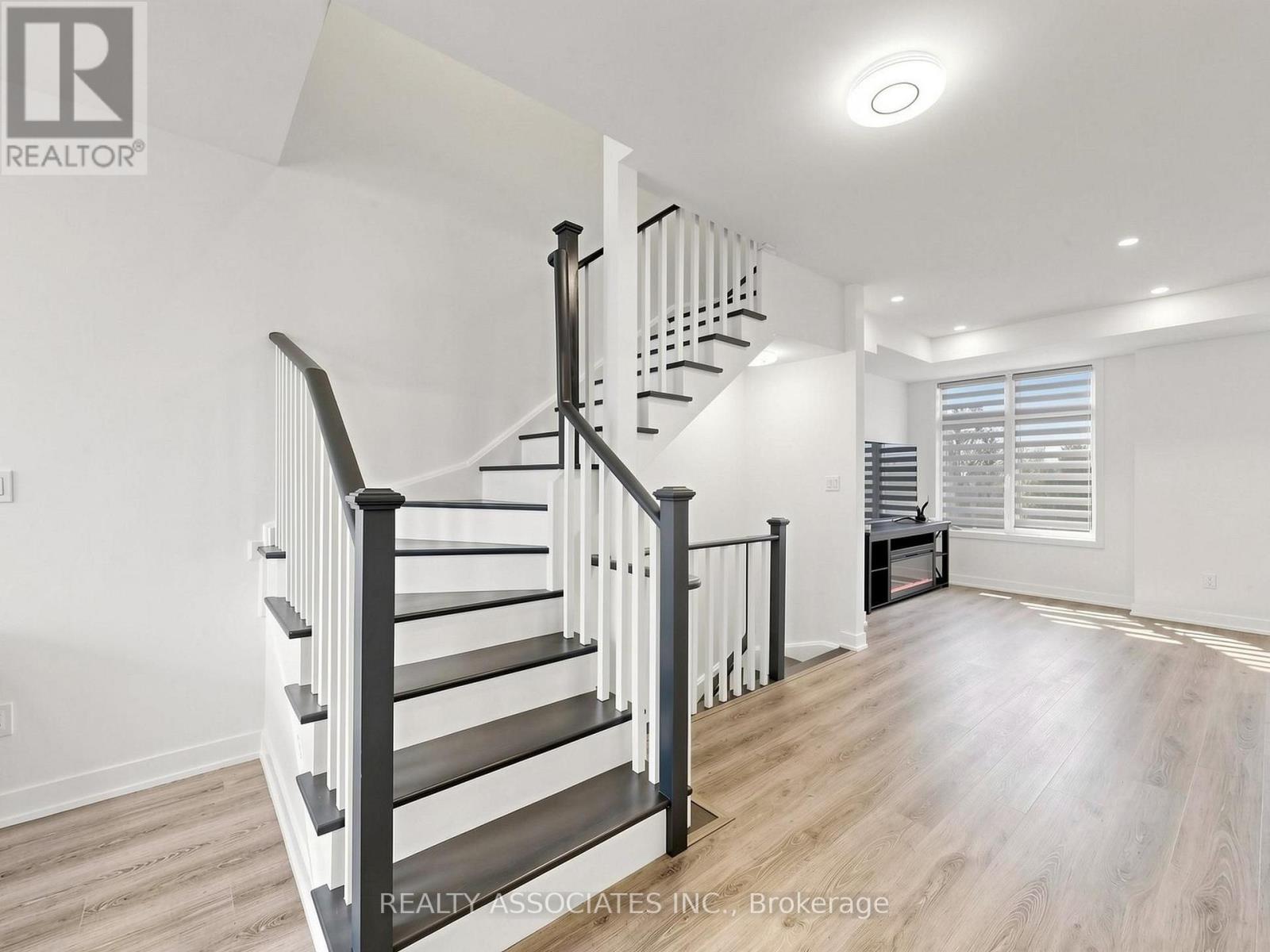 14 BAKER HILL BOULEVARD - 20