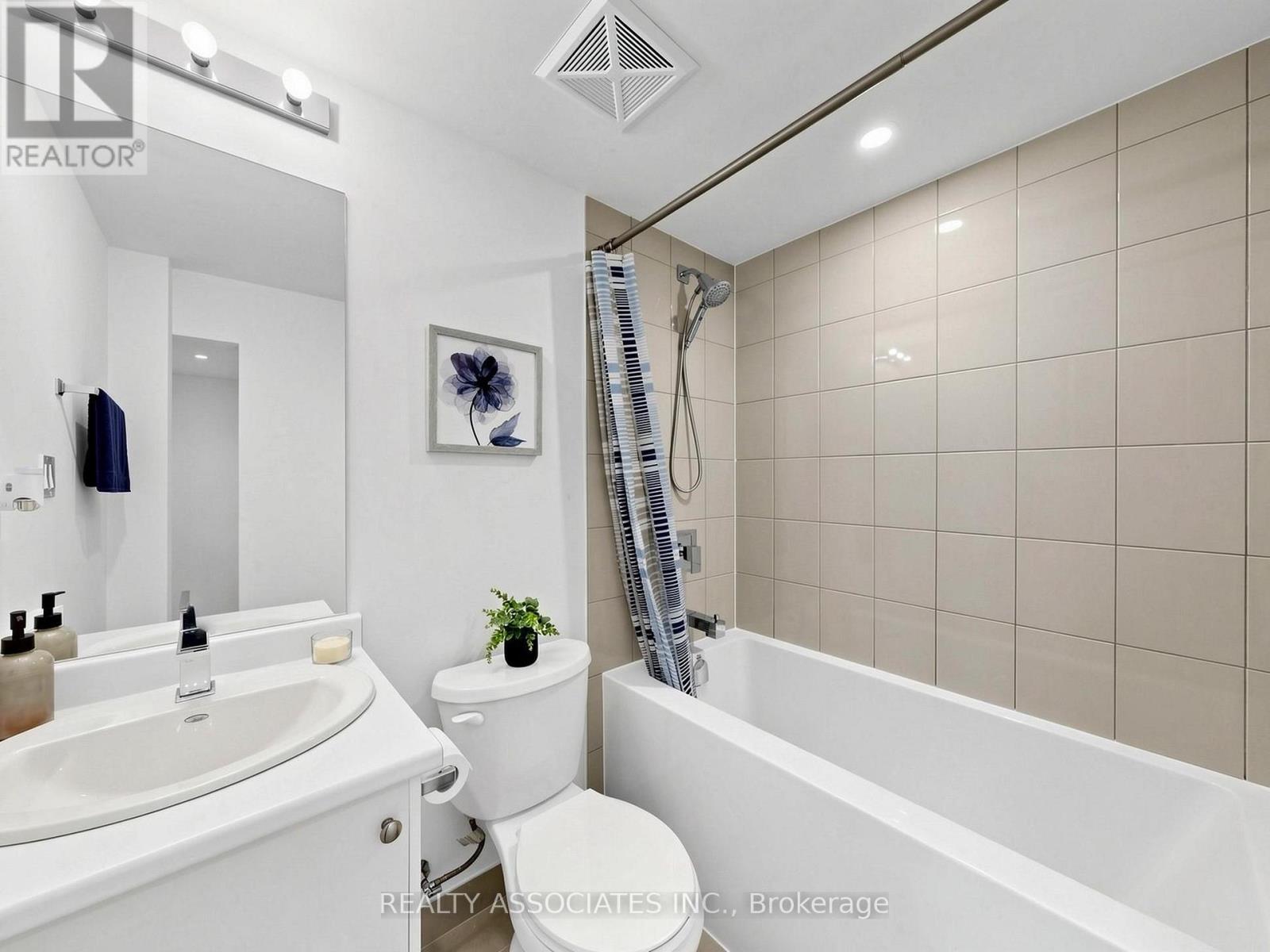 14 BAKER HILL BOULEVARD - Image 31