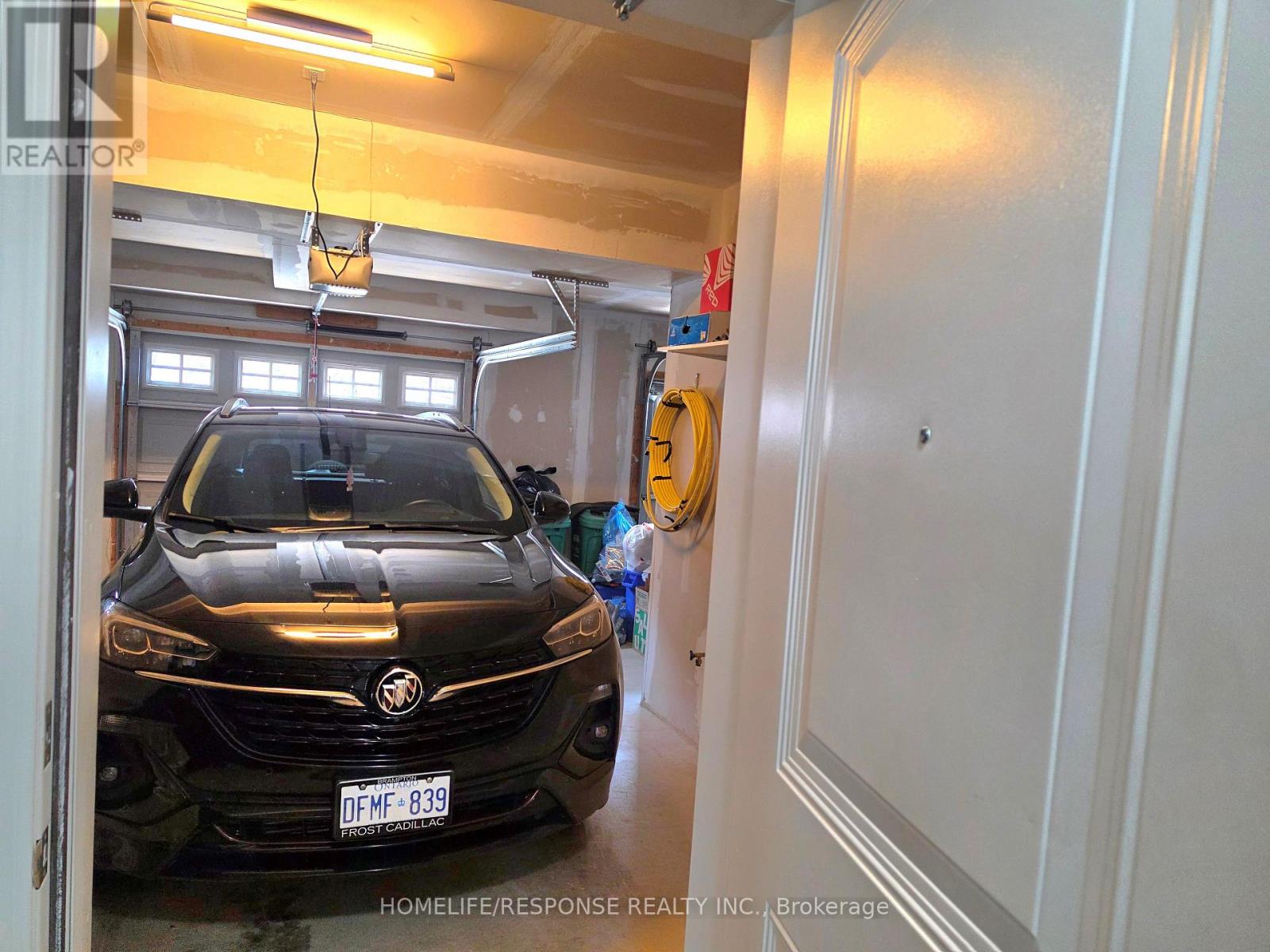 #5 3175 BOXFORD CRESCENT - 11