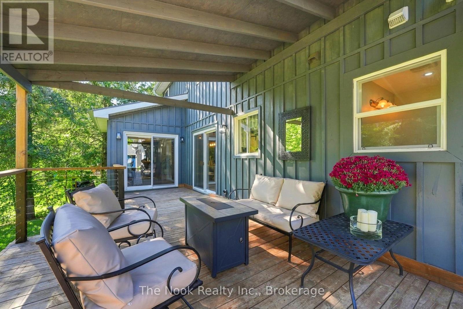 19 MUSTARD STREET - 41