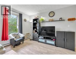 6639 Thornberry, Windsor, ON N8T3A6 Photo 6