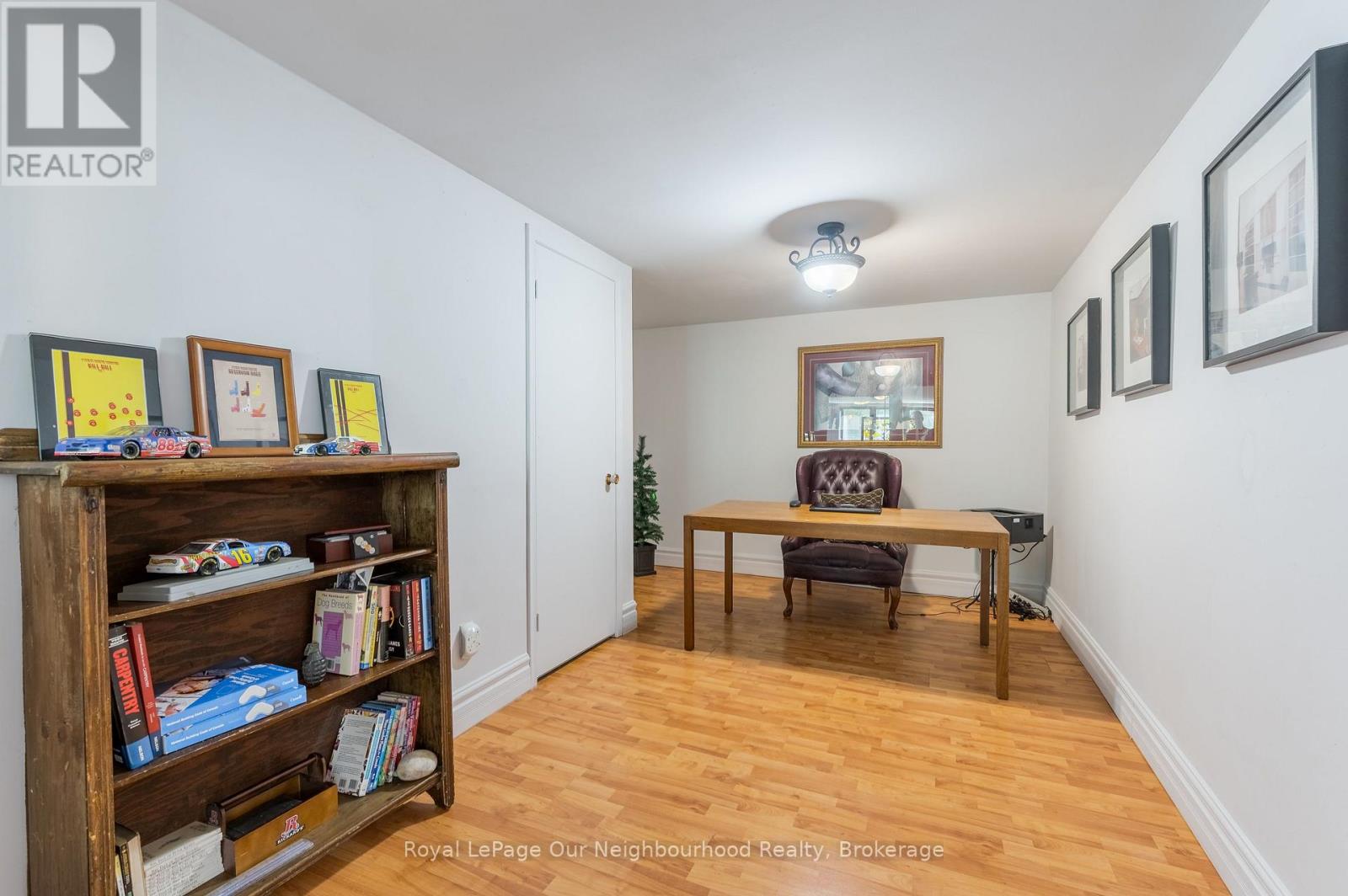 154 COLLIN ROAD - Image 36