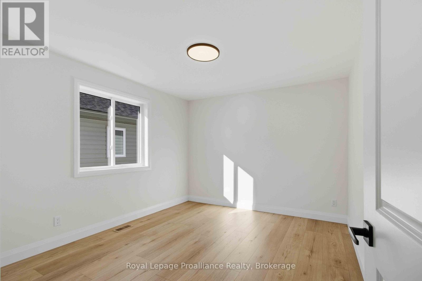 20 CLAYTON JOHN AVENUE - Image 16