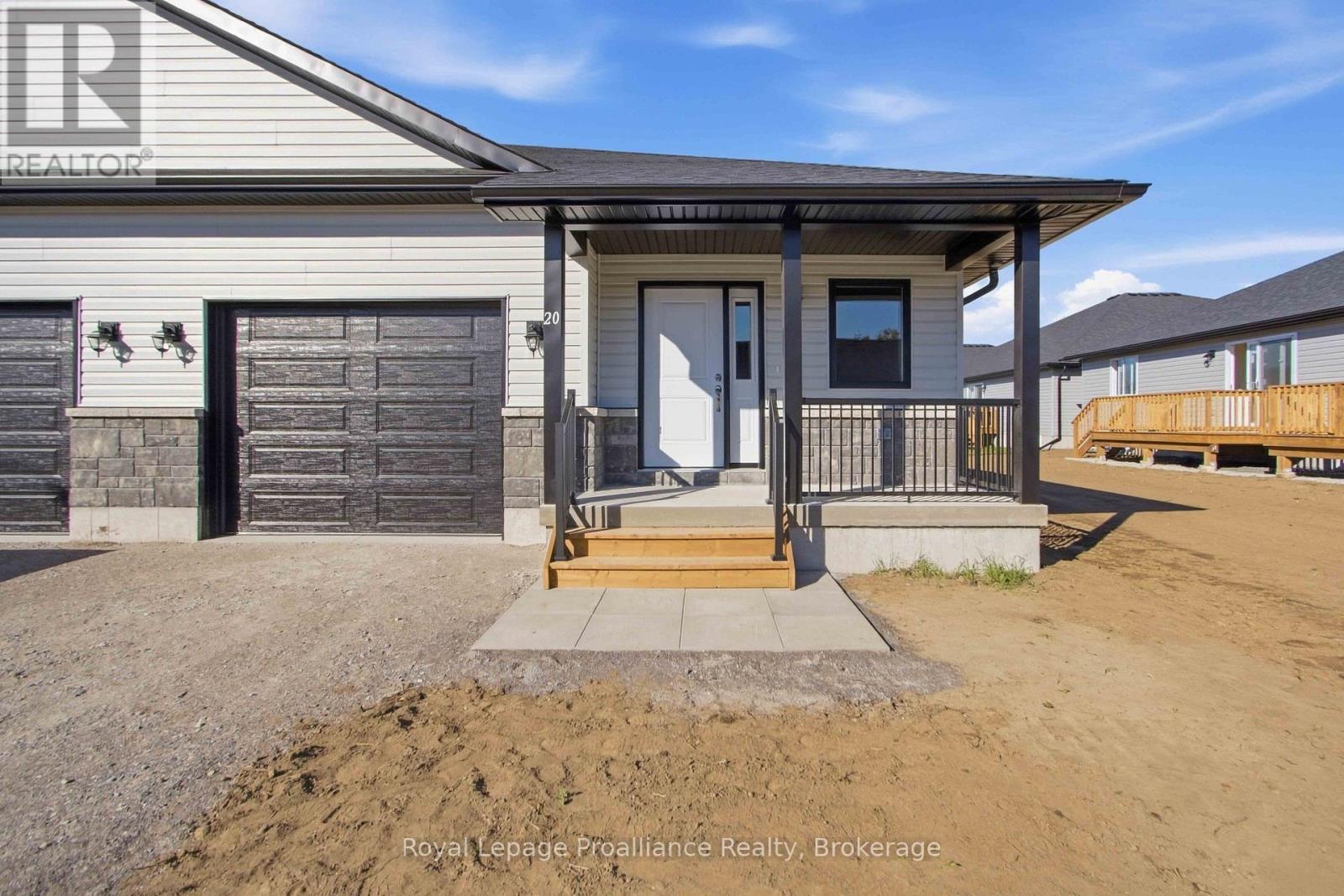20 CLAYTON JOHN AVENUE, Brighton — photo 2