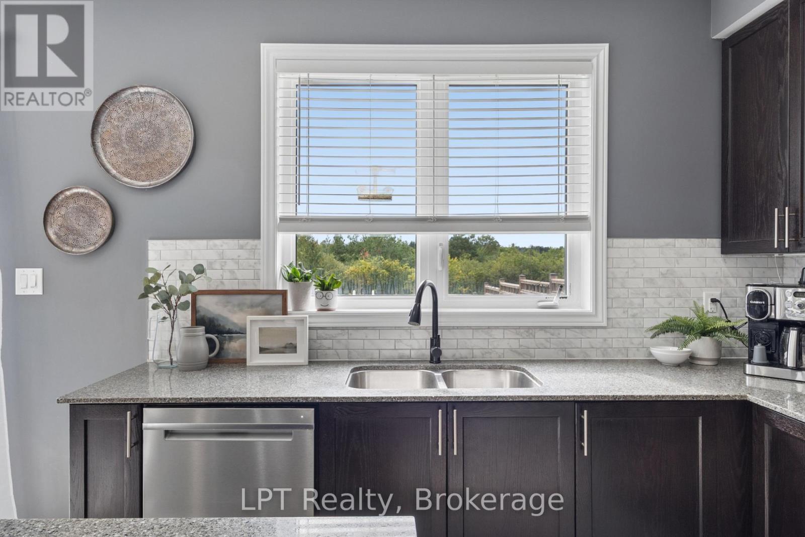 175 HIGHLANDS BOULEVARD - Image 17