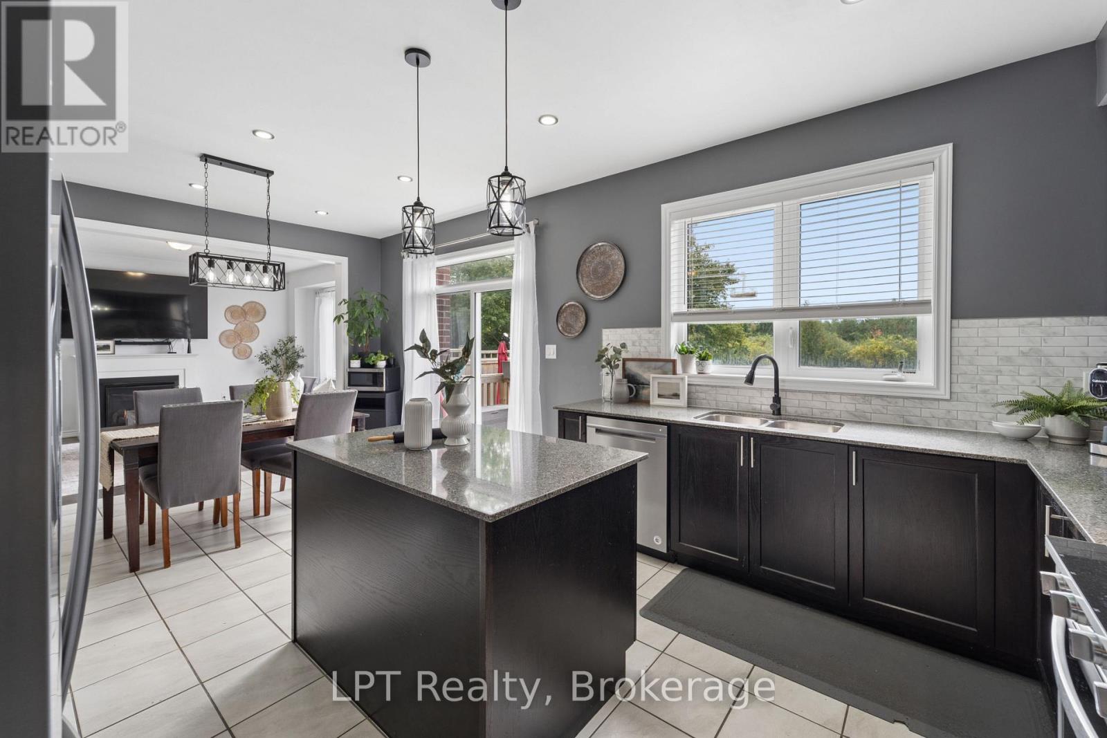 175 HIGHLANDS BOULEVARD - Image 18