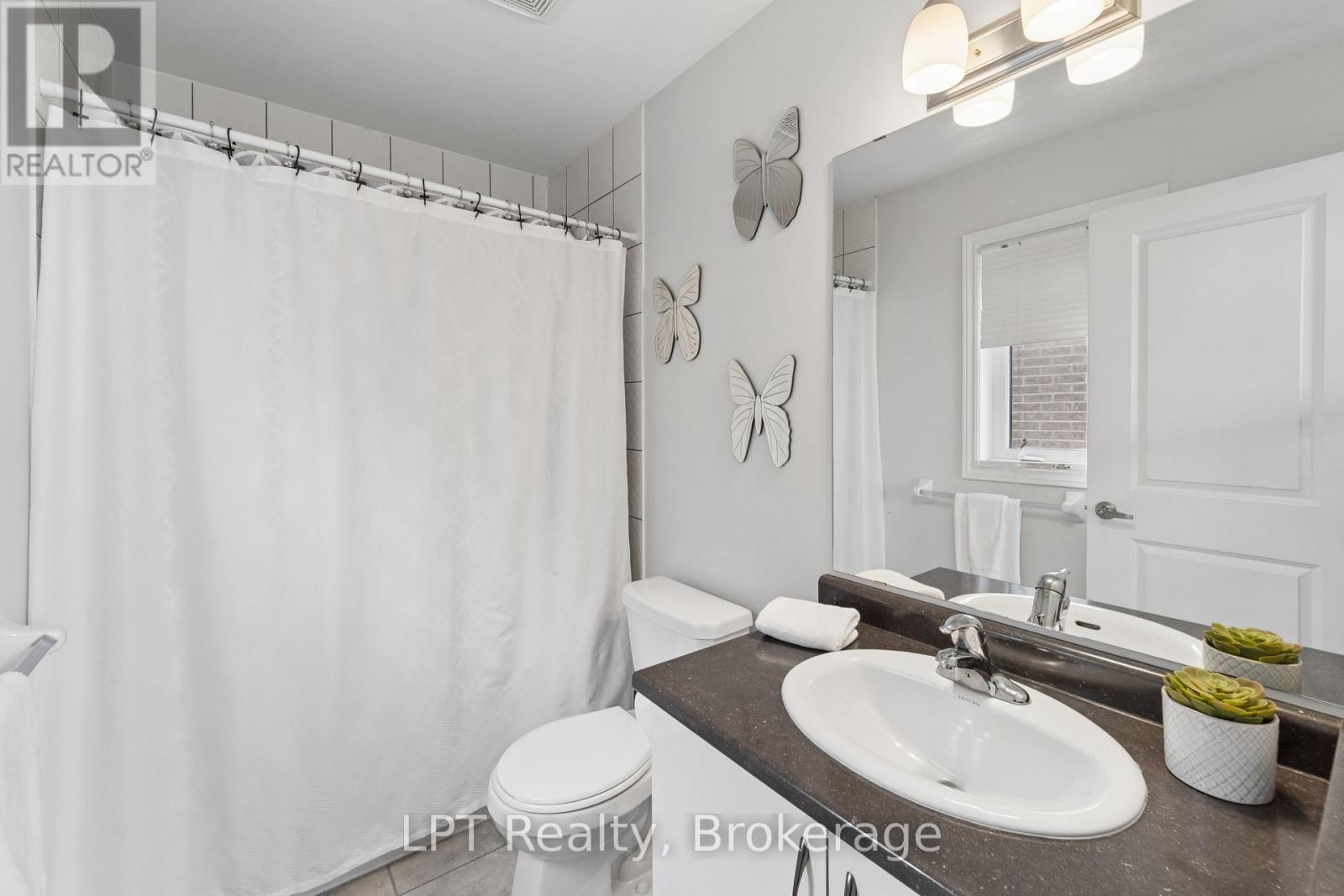175 HIGHLANDS BOULEVARD - Image 36