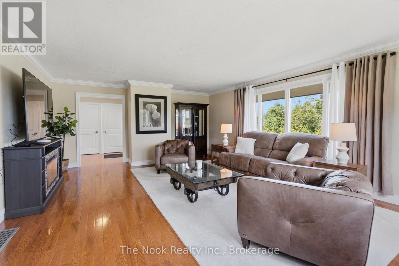 8803 DALE ROAD - Image 10