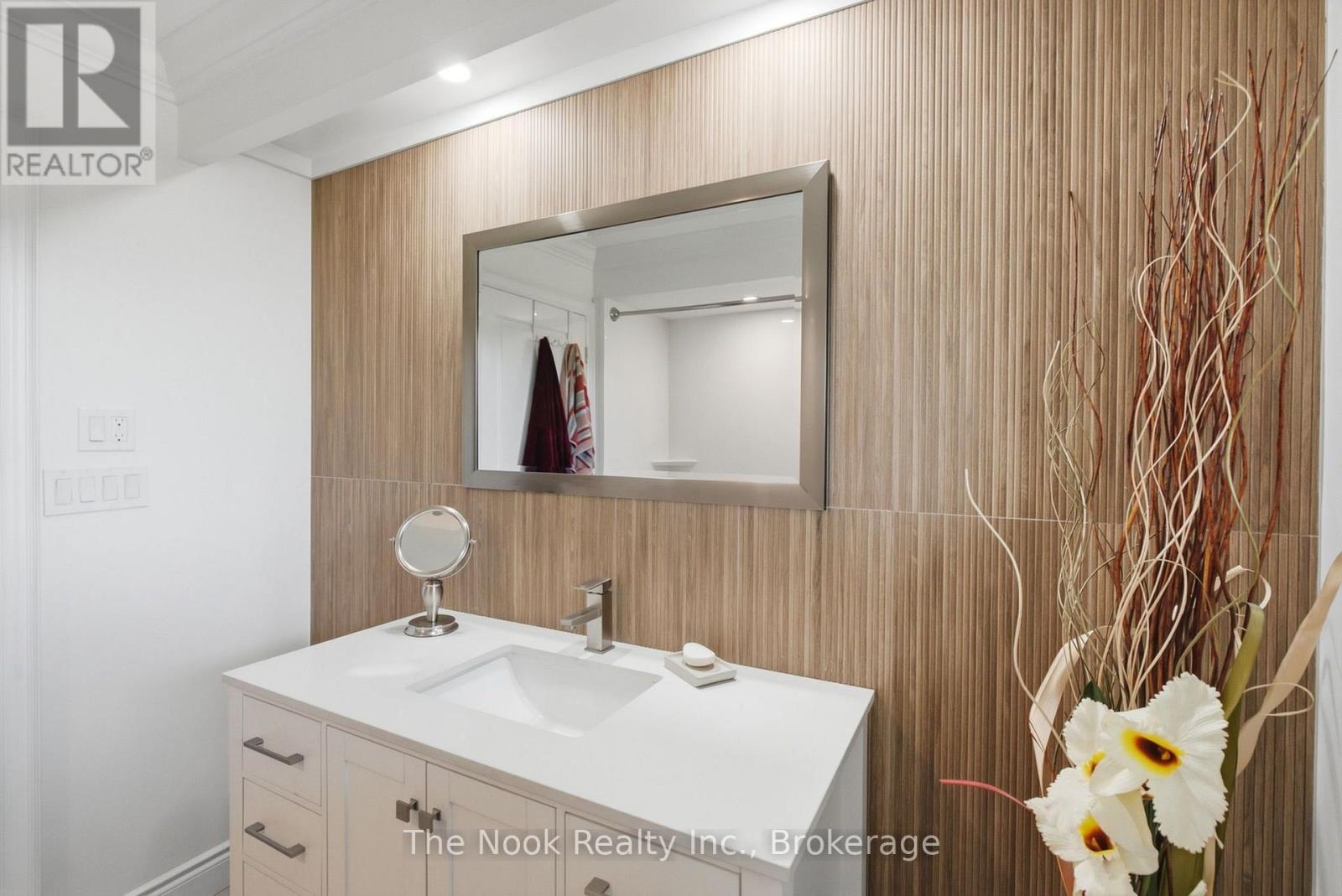 8803 DALE ROAD - Image 20