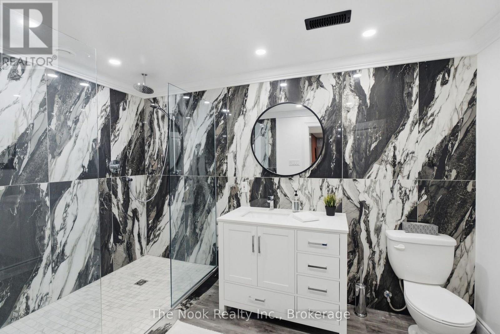 8803 DALE ROAD - Image 32