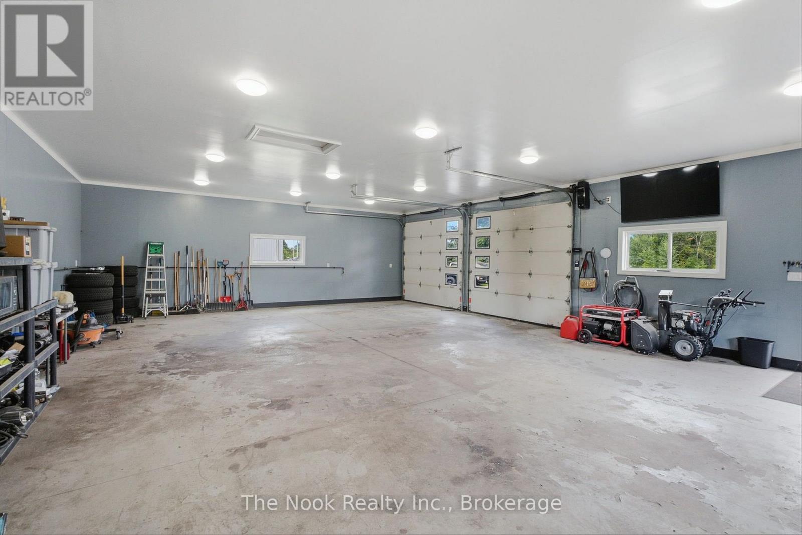 8803 DALE ROAD - Image 40