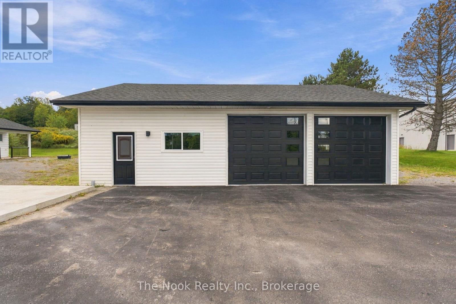 8803 DALE ROAD, Hamilton Township — photo 5