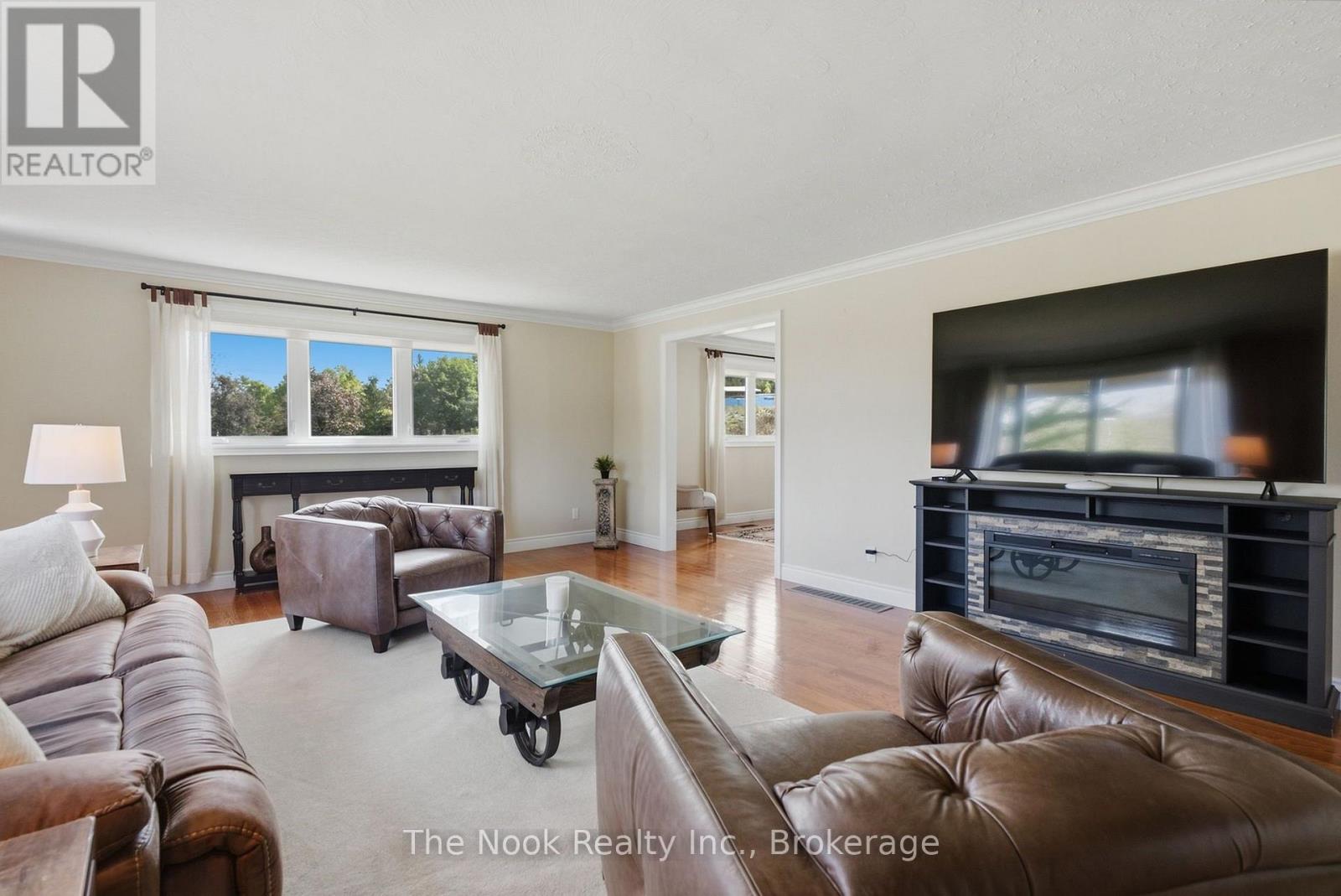 8803 DALE ROAD, Hamilton Township — photo 9
