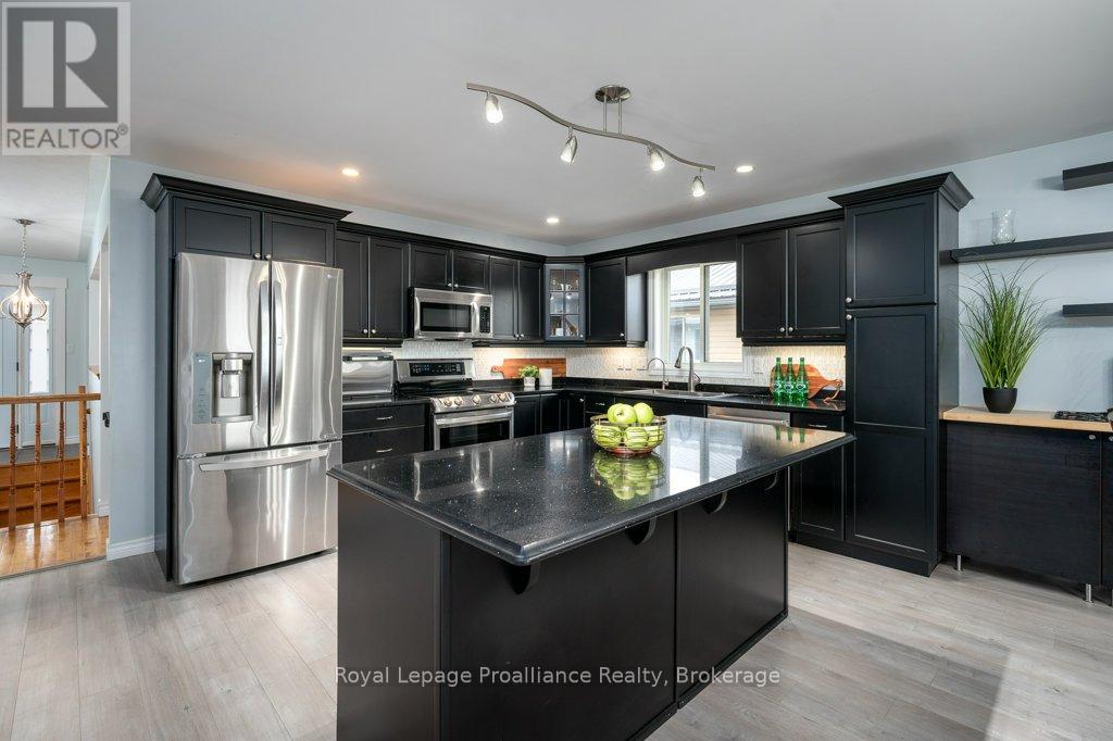 16 FOREST VALLEY DRIVE - Image 19