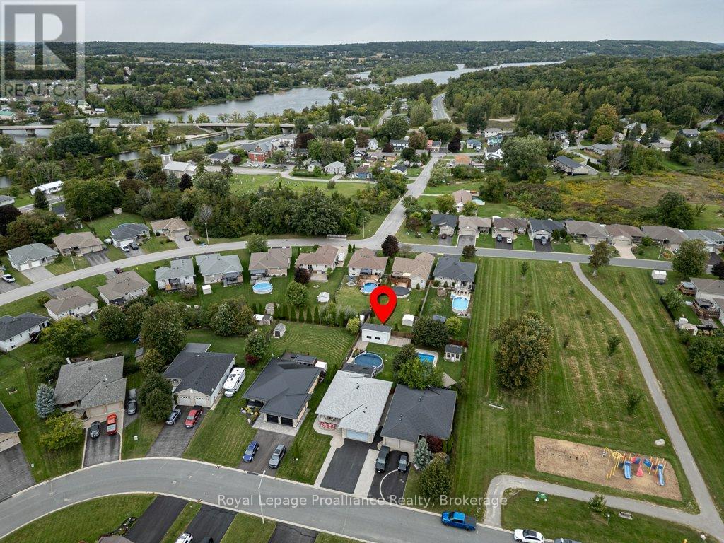 16 FOREST VALLEY DRIVE - 2
