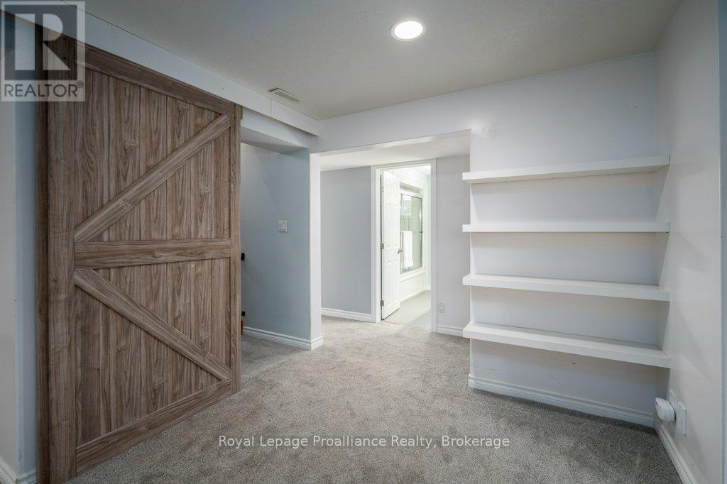 16 FOREST VALLEY DRIVE - Image 44