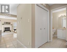 Bathroom - 2504 Meadowgate Boulevard, London South, ON N6M1L8 Photo 8