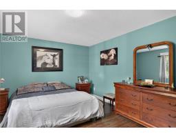 31 Smallwood Drive thumbnail 16