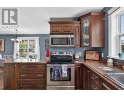 31 Smallwood Drive thumbnail 5