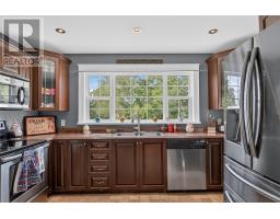 31 Smallwood Drive thumbnail 7