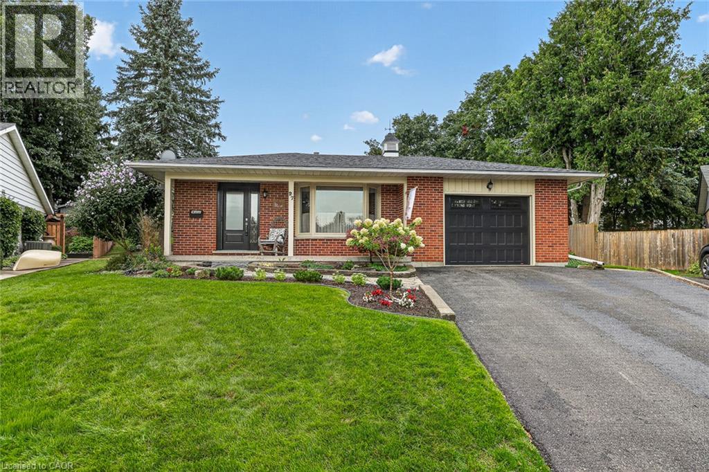 Property for sale at 27 SILCOX Place