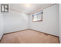 7 Countryside Crescent, Kitchener, ON N2E2S8 Photo 19
