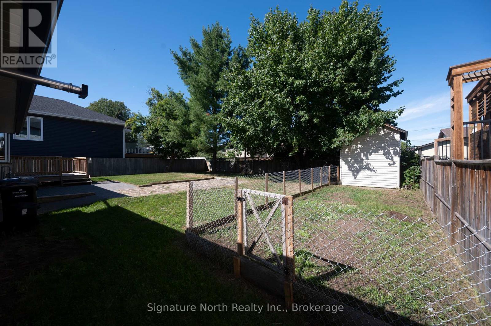 870 DETROIT AVENUE - 36