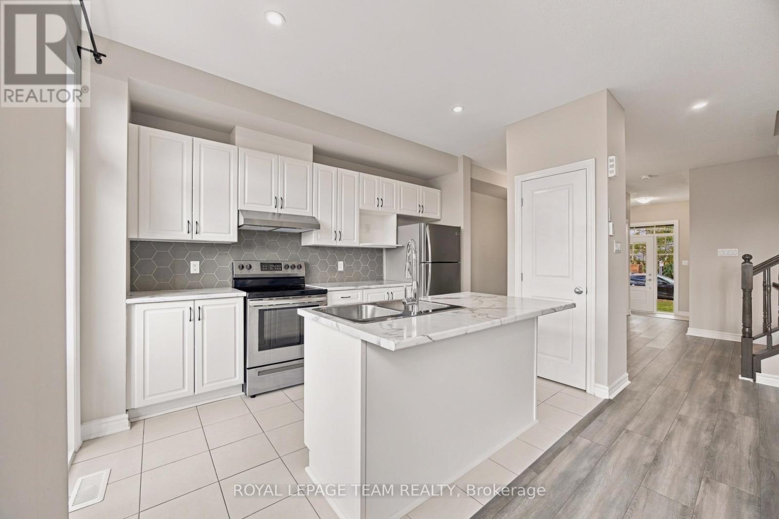 183 BANDELIER WAY - Image 14