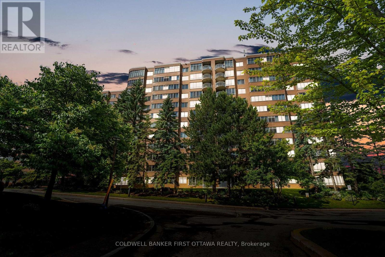 Welcome home to The 'Westpark' Luxury Building.