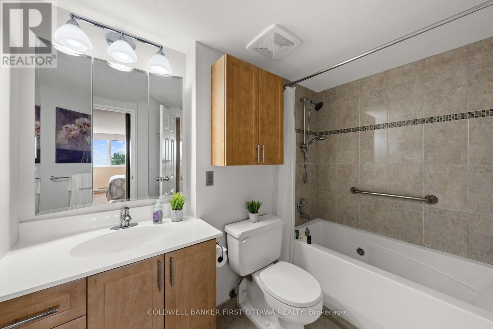 506 – 100 GRANT CARMAN DRIVE, Ottawa. Luxury613. By Peter Sagos - Image 31