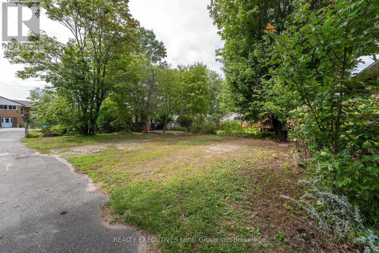 129 CAMPBELL AVENUE - Image 10