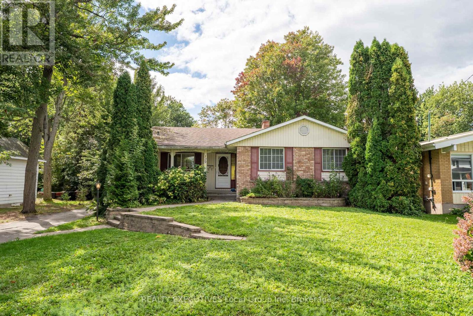 129 CAMPBELL AVENUE - Image 15