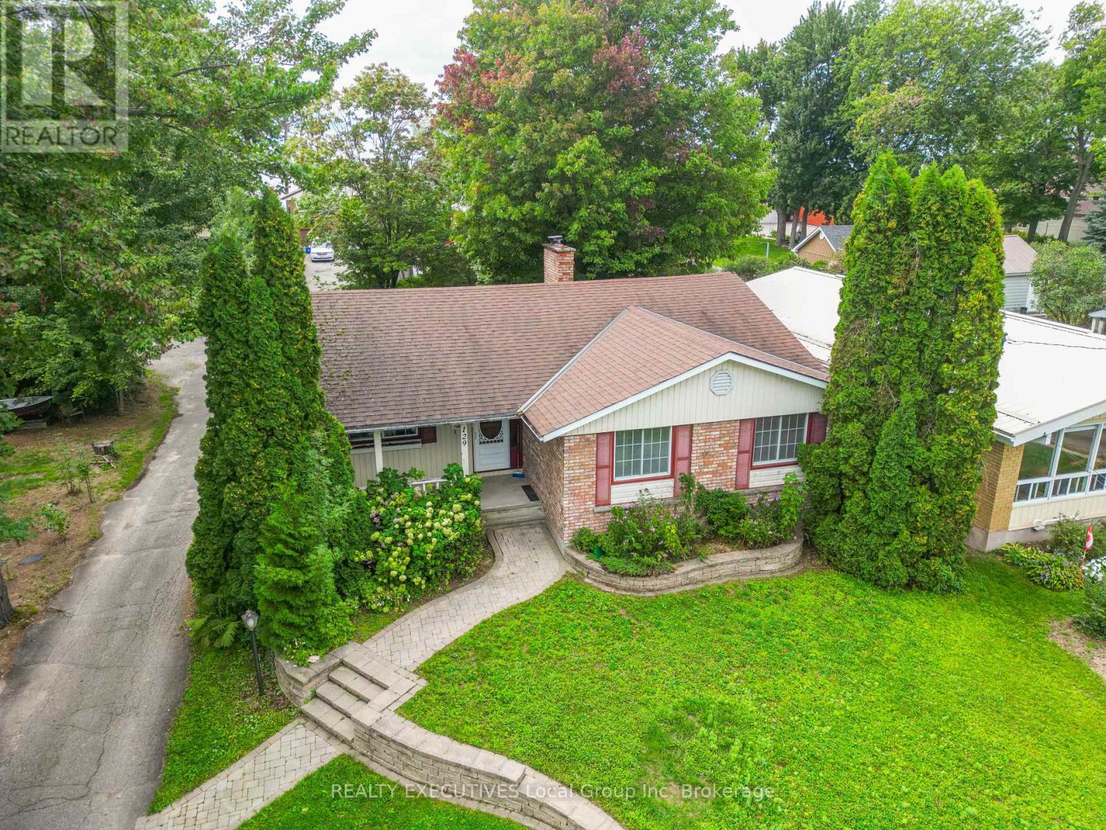 129 CAMPBELL AVENUE - 2