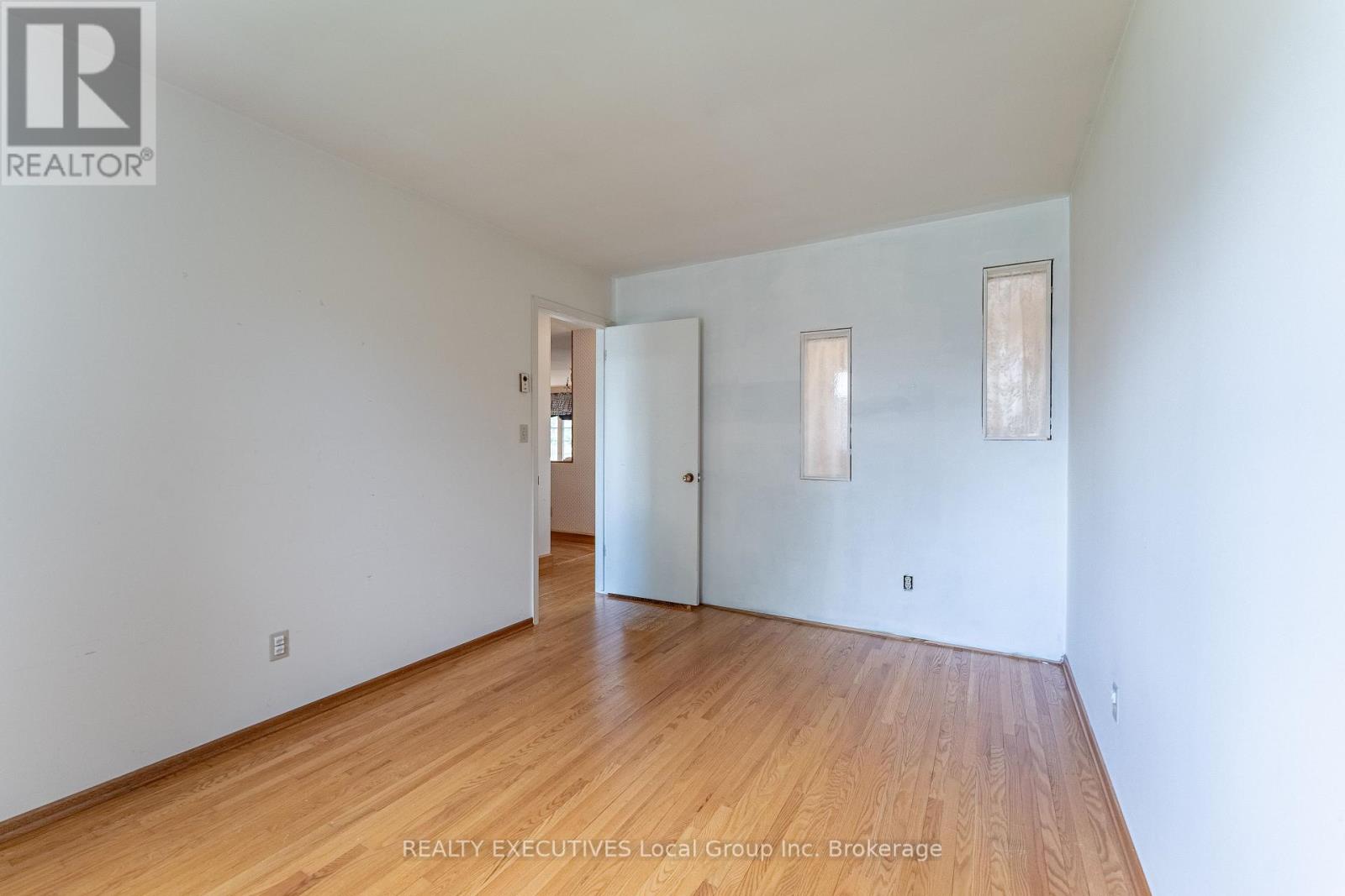 129 CAMPBELL AVENUE - Image 33
