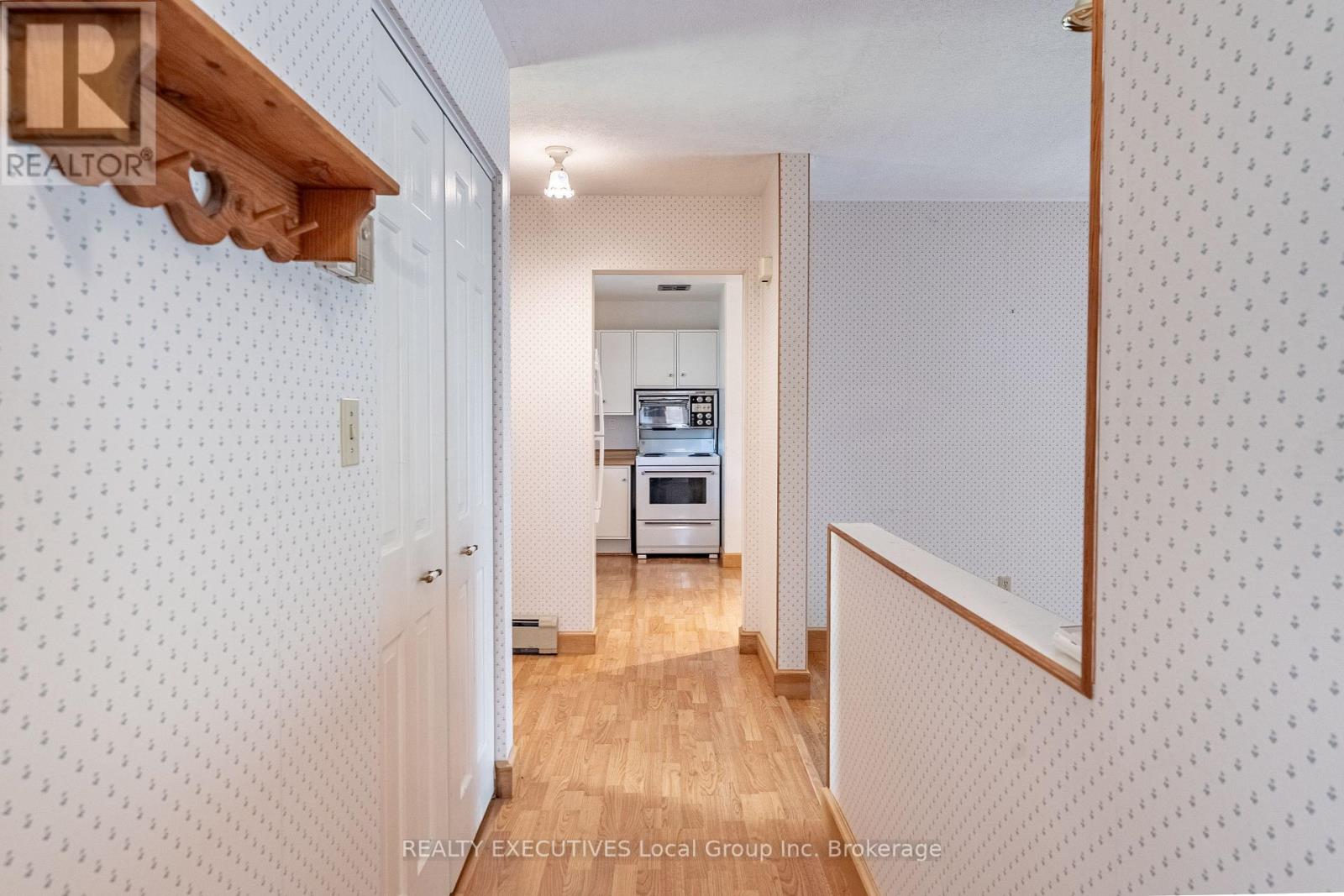 129 CAMPBELL AVENUE - Image 36