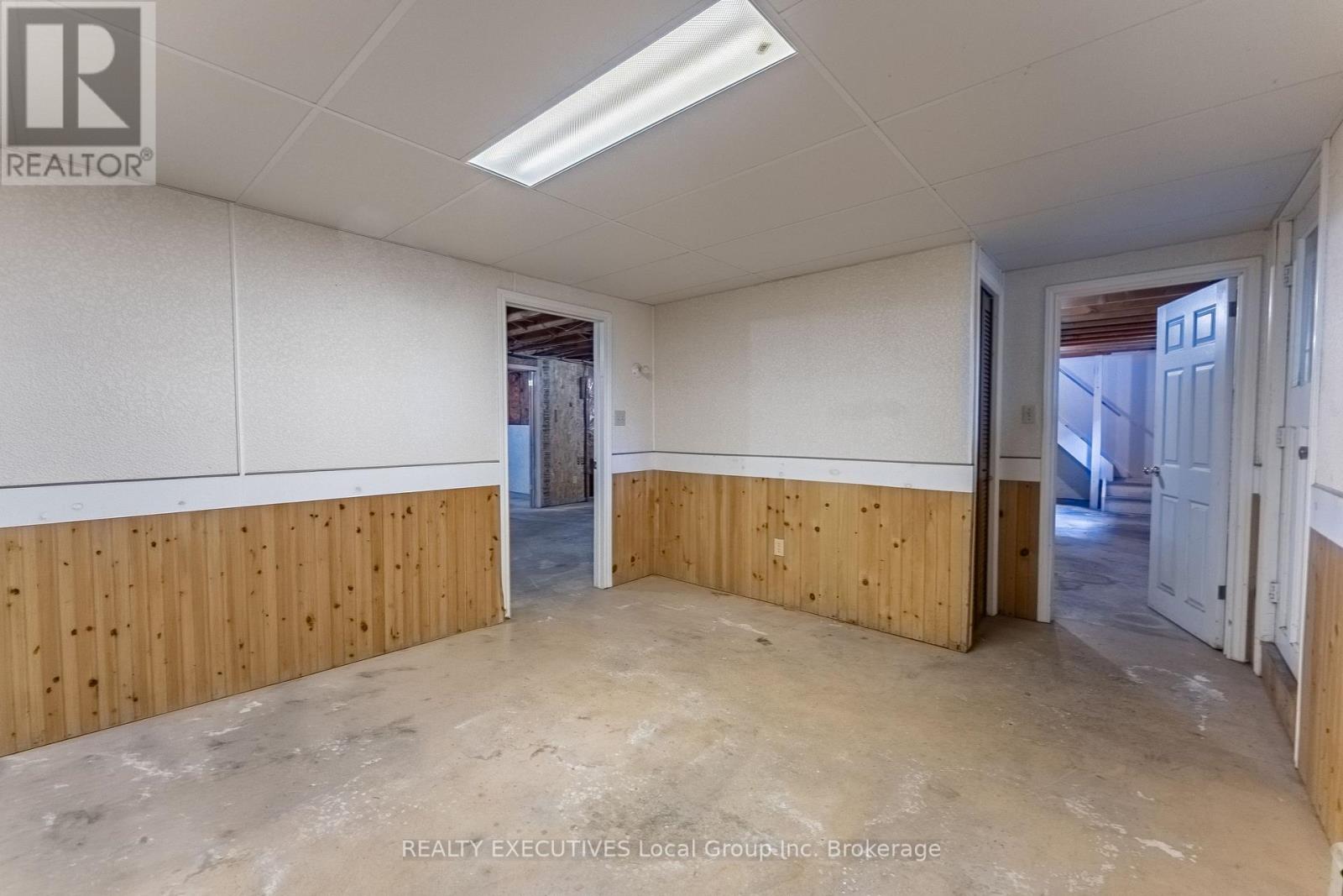 129 CAMPBELL AVENUE - Image 47