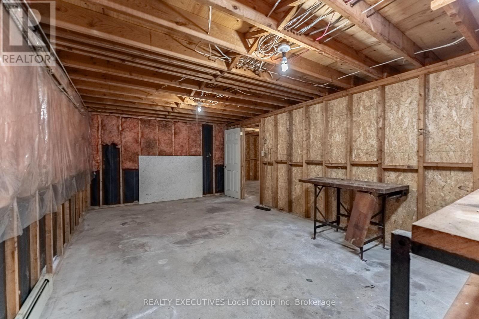 129 CAMPBELL AVENUE - Image 49