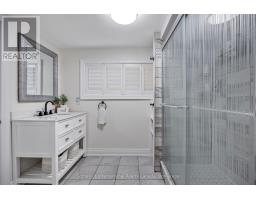 4 Peacher Street, Springwater, ON L9X0W6 Photo 22